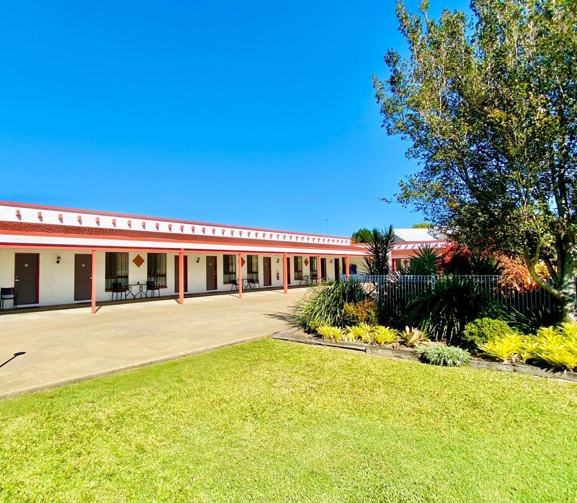 Spanish Motor Motel